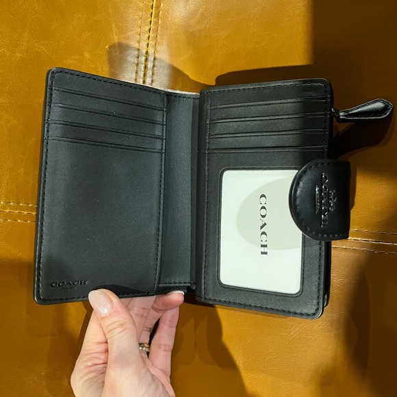 Coach Black Wallet - Picture 8 of 8